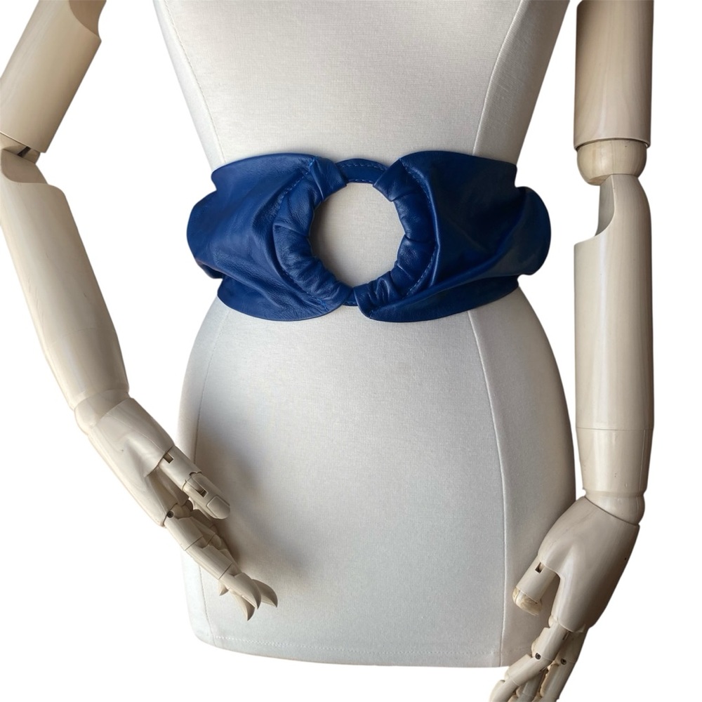 SUZI ROHER | ‘Siren’ Cobalt Wide Belt 3 Circular Ring Leather Small, Canada NWT!
